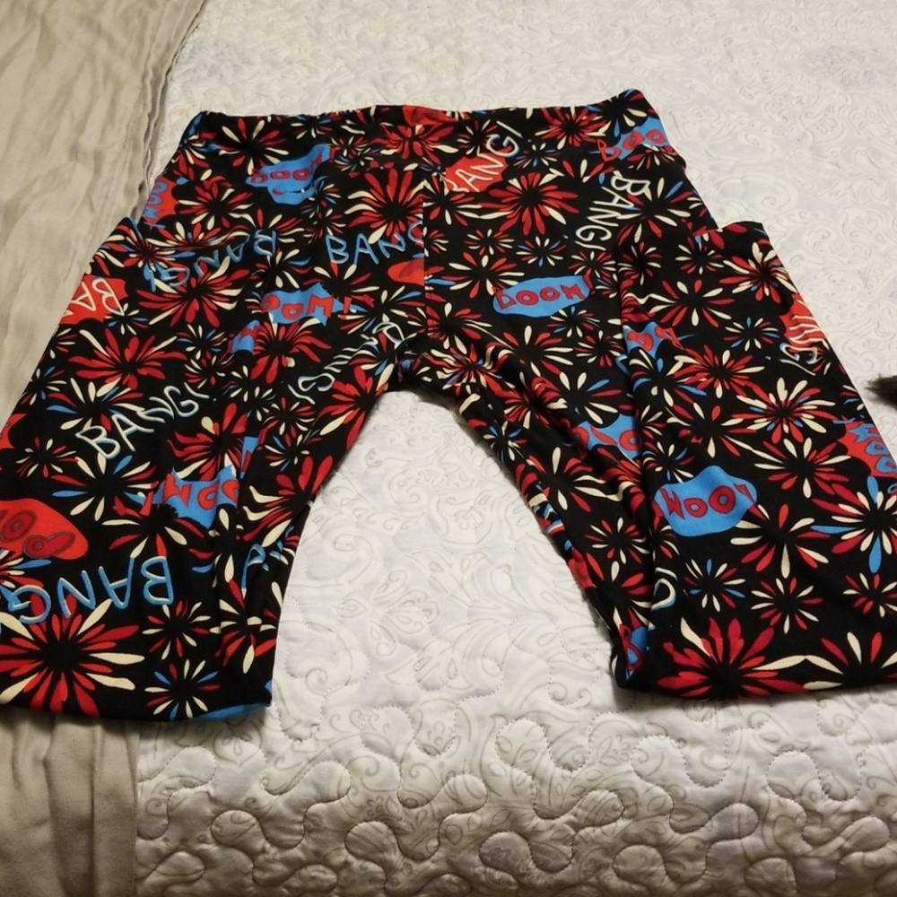 NWOT Lularoe July 4th leggings